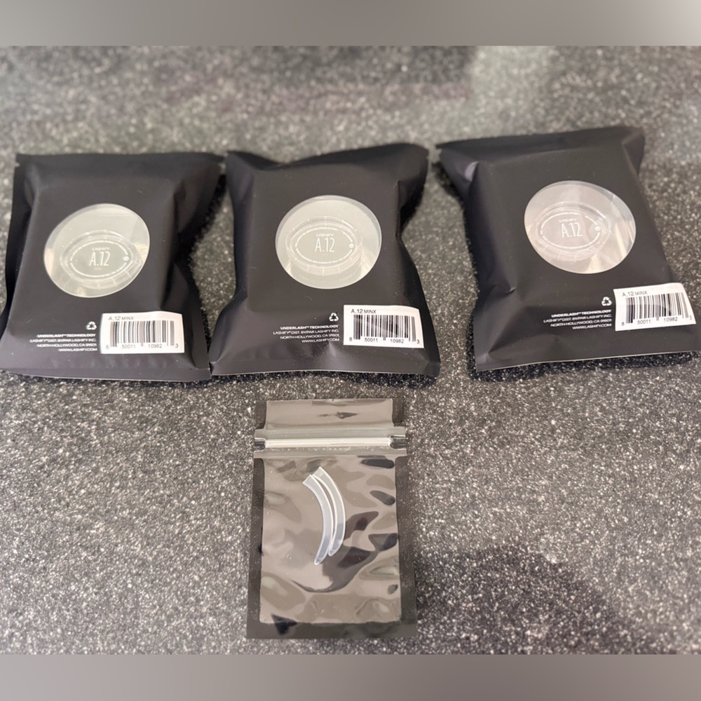 Lashify 3 sets unopened A12 minx
